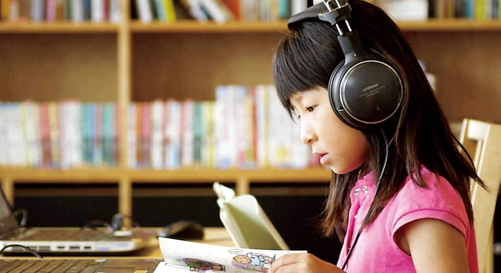 「たった15分」の読書習慣が、国語力と自立心を育てる。単価アップも実現した“交換日記”スタイルの指導法とは？